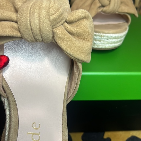 Kate Spade wedge sandal/size 9.5 / Tianna medium biscotti - Picture 7 of 11